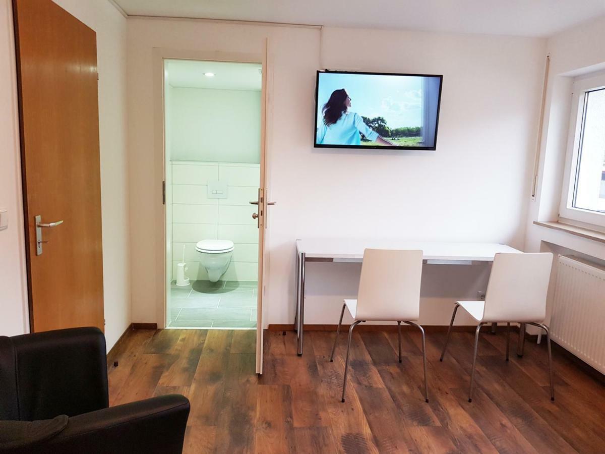 Monteurzimmer Obersulm Hotell Eksteriør bilde