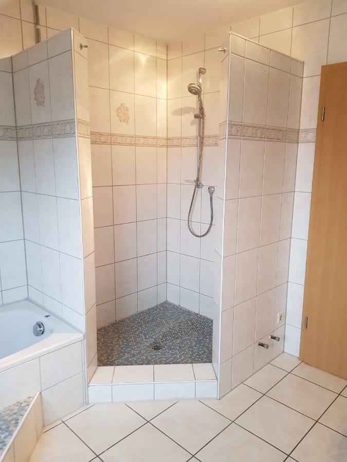 Monteurzimmer Obersulm Hotell Eksteriør bilde